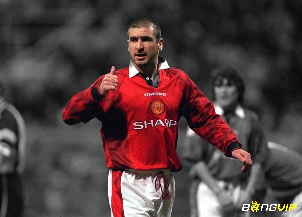 Eric Cantona giúp MU vô địch Ngoại hạng Anh 4 lần trong 5 năm