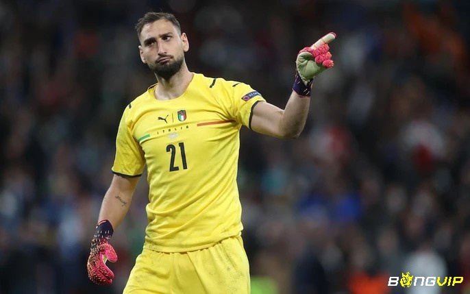 Gianluigi Donnarumma (Italia) có mặt trong danh sách thủ môn hay nhất Euro