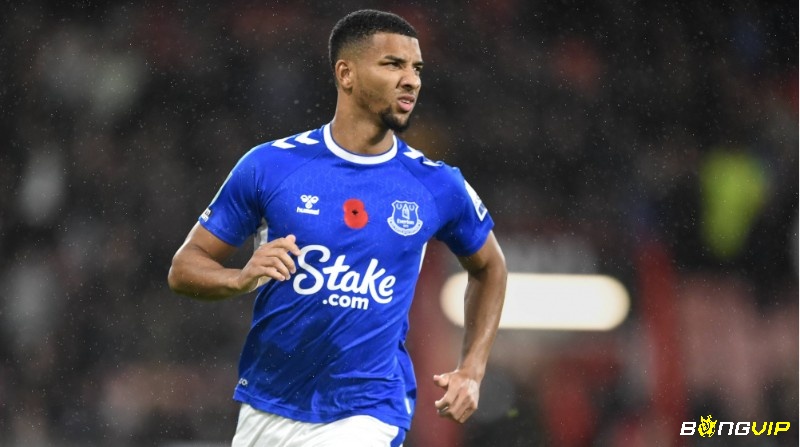 Mason Holgate nh luôn được coi là một trong những cầu thủ xuất sắc nhất của Everton