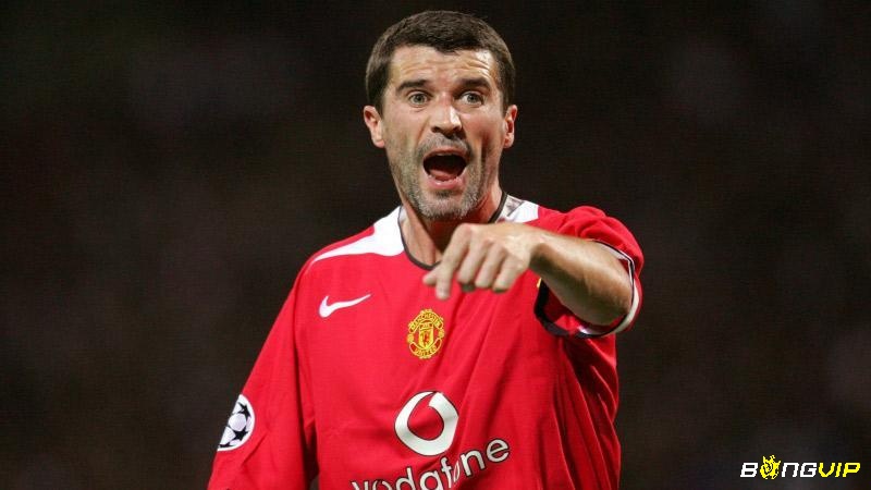 Roy Keane có lối chơi bóng cực quyết liệt trên sân