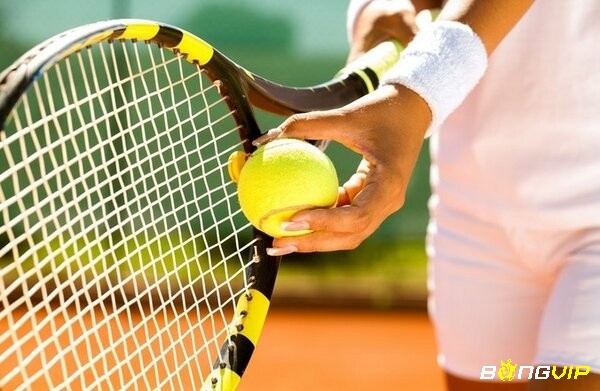 Vợt tennis kiểm soát bóng phù hợp cho những tay vợt chuyên nghiệp