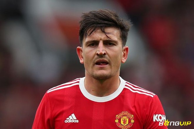 Harry Maguire là trung vệ sở hữu khả năng phòng ngự tốt và khả năng lãnh đạo xuất sắc tại ngoại hạng Anh