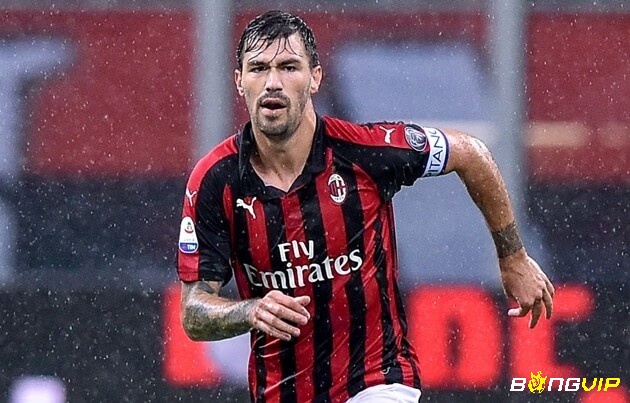 Alessio Romagnoli là một trung vệ trẻ xuất sắc nhất tại Serie A