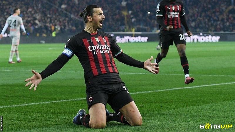 Cú sút xa của Zlatan Ibrahimovic là một khoảnh khắc khó quên