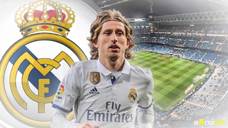 Luka Modrić sở hữu khả năng kiểm soát bóng tuyệt vời đã giúp anh giành được Quả Bóng Vàng 2018 - Cầu thủ vĩ đại nhất real madrid