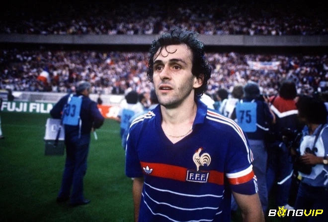 Michel Platini là một trong những cầu thủ vĩ đại bậc nhất tại giải đấu Euro