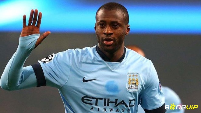 Yaya Toure là tiền vệ hay nhất ngoại hạng Anh