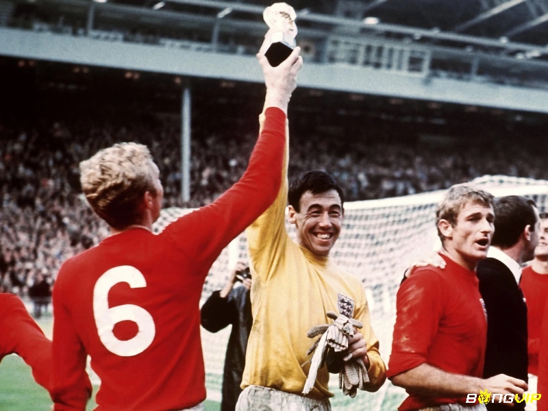 Tiểu sử Gordon Banks cùng đội tuyển quốc gia trở thành niềm tự hào khi vô địch World Cup 1966