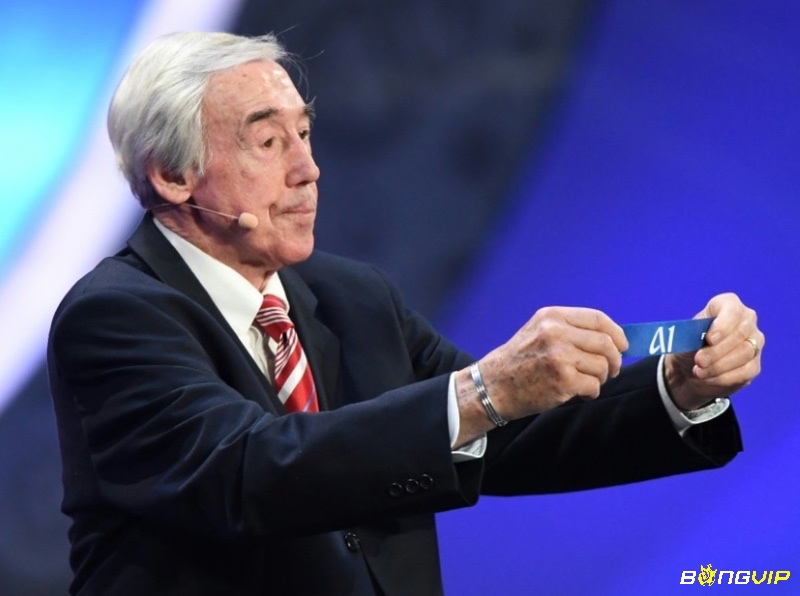 Tiểu sử Gordon Banks dành nhiều thời gian cho từ thiện và các sự kiện liên quan đến thể thao