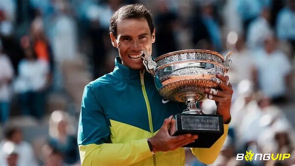 Rafael Nadal luôn cho thấy sự vượt trội trên nền sân đất nện