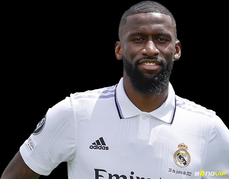 Antonio Rüdiger được fan bóng đá đánh giá là cầu thủ có những màn chuyển bóng tuyệt đẹp