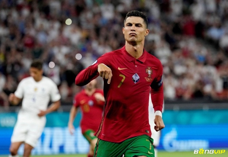 Cristiano Ronaldo là cầu thủ tài năng có kỹ thuật đá bóng cực điêu luyện